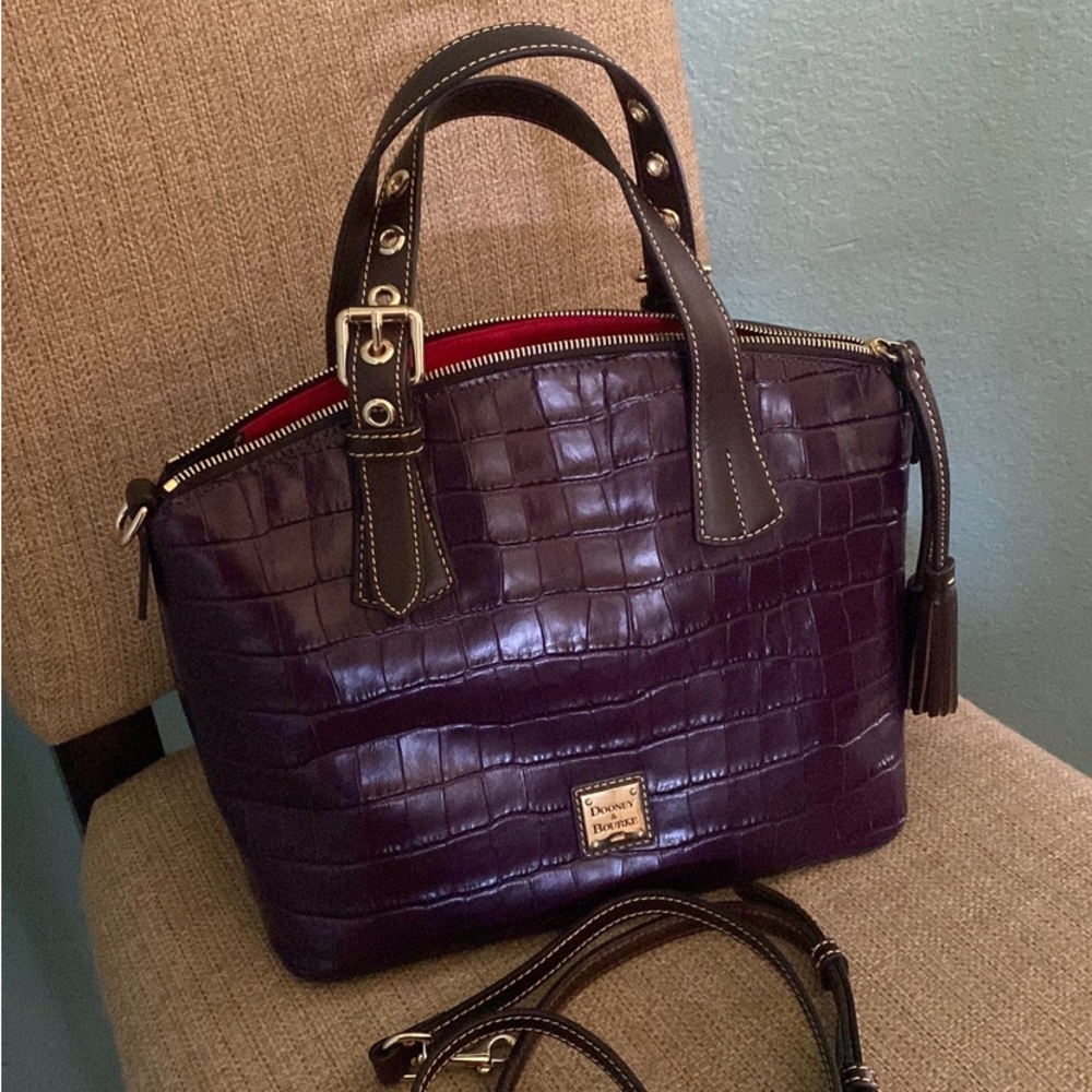 Dooney & Bourke - Picture 3 of 5